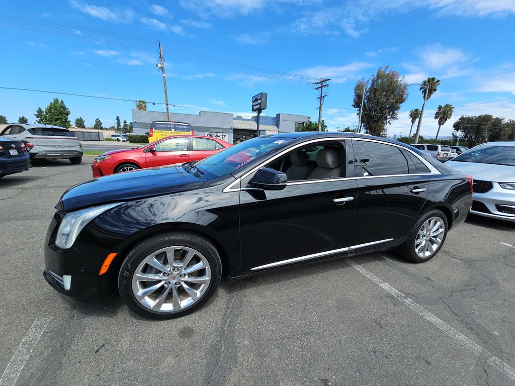 2014 Cadillac XTS Luxury photo
