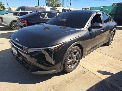 2025 Kia K4 LXS photo