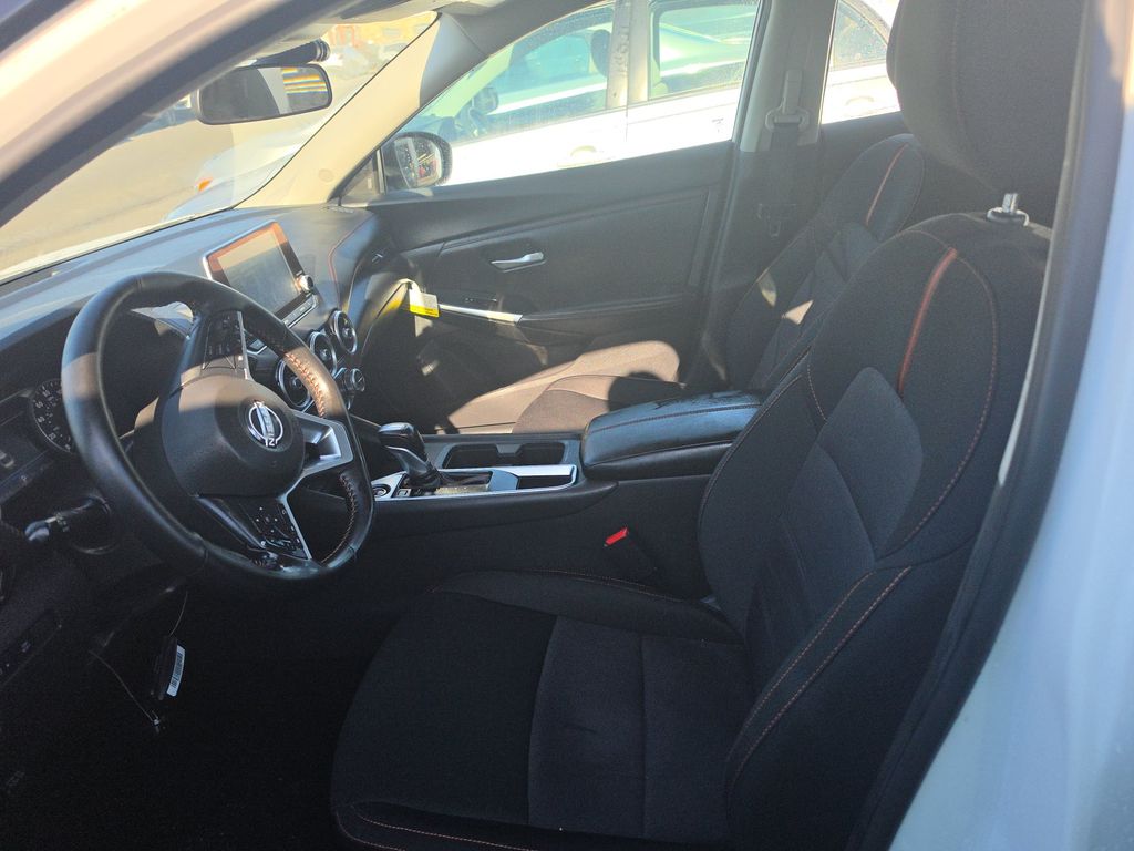 2025 Nissan Sentra SR photo