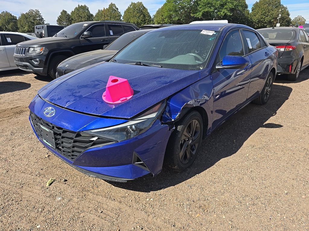 2021 Hyundai Elantra SEL photo
