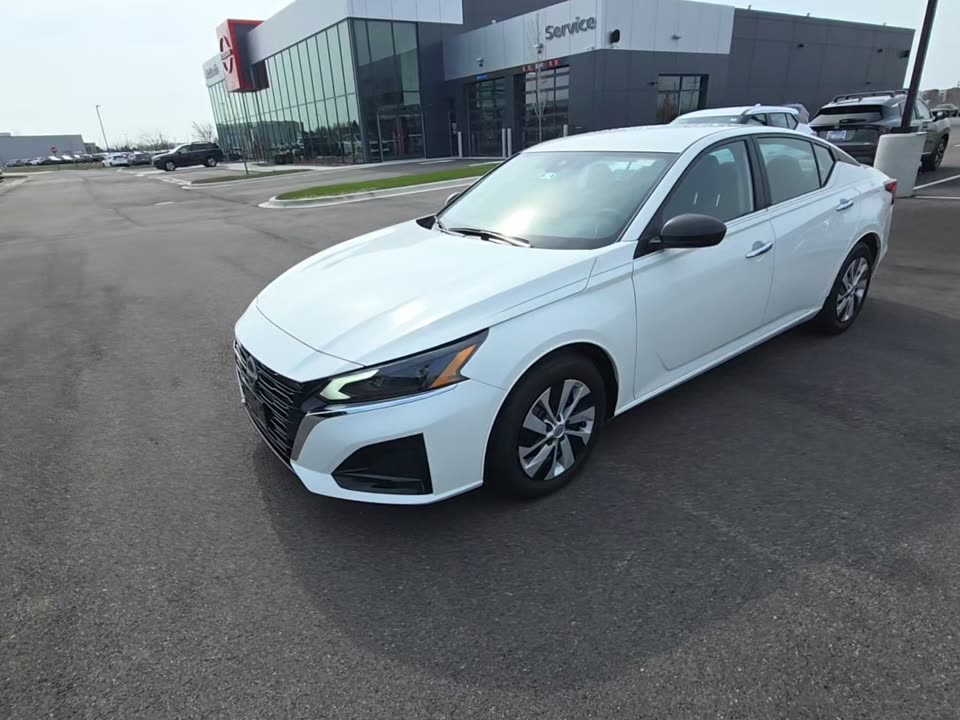 2025 Nissan Altima S photo