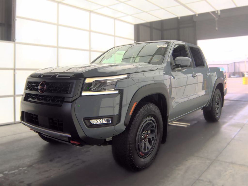 2025 Nissan Frontier PRO-4X photo