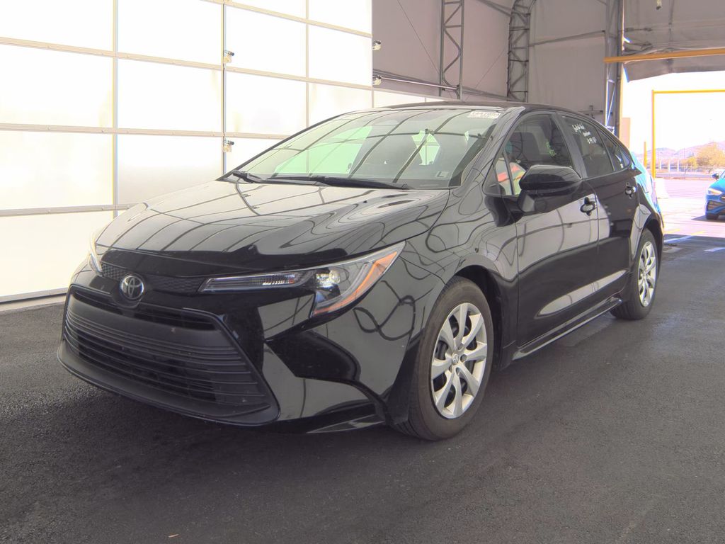 2026 Toyota Corolla LE photo