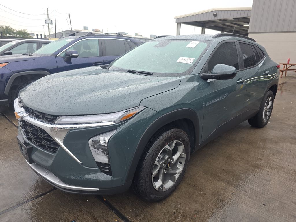 2026 Chevrolet Trax LT photo
