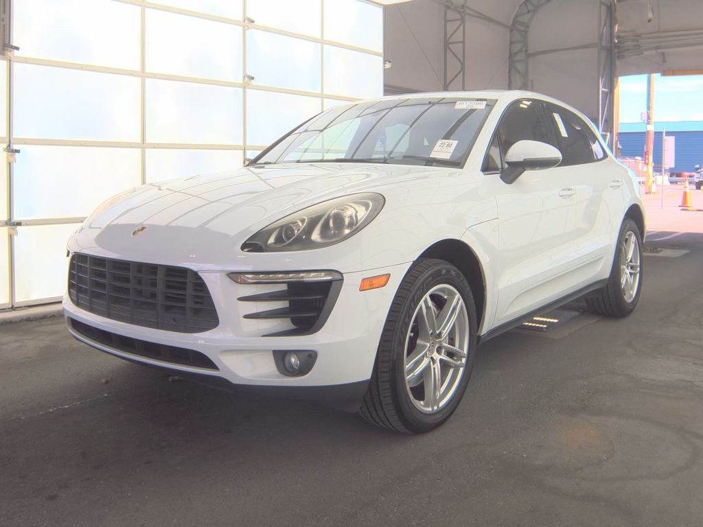 2016 Porsche Macan S photo
