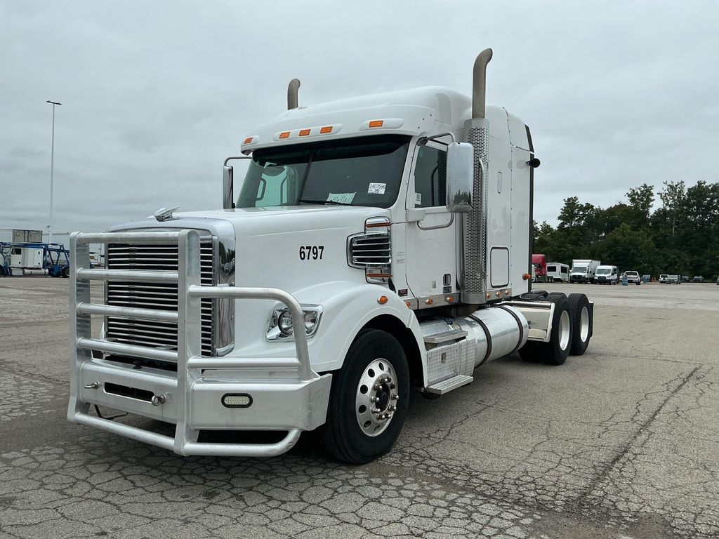 2016 Freightliner 122SD photo