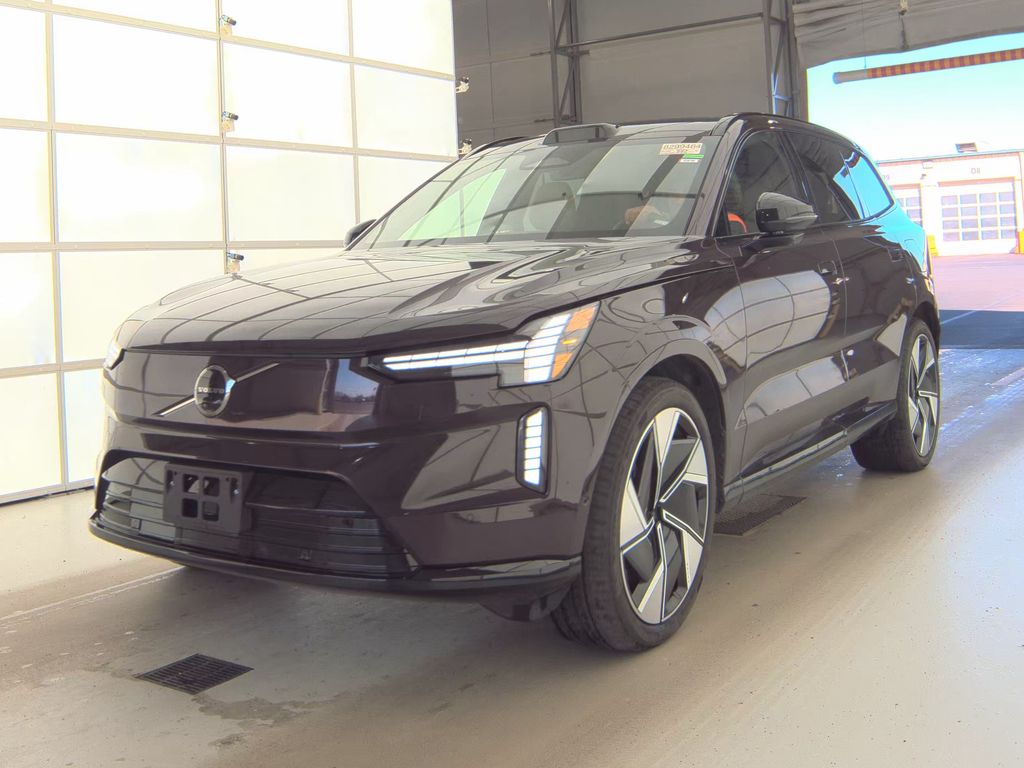 2025 Volvo EX90 Perf Ultra photo