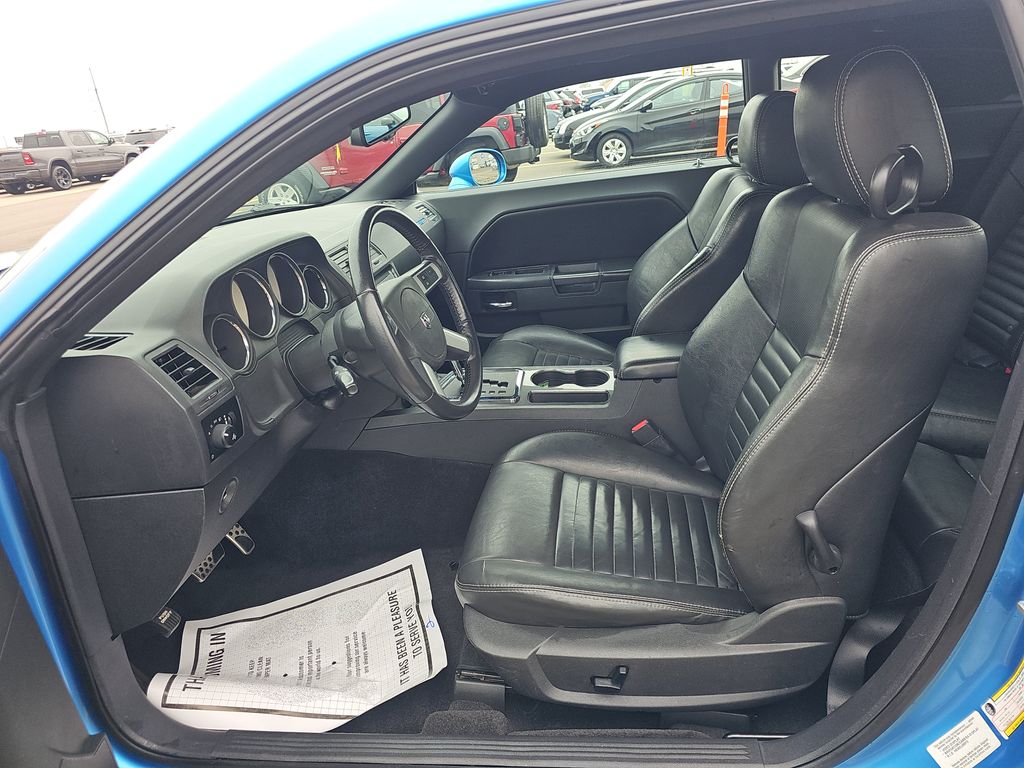 2010 Dodge Challenger R/T Class photo