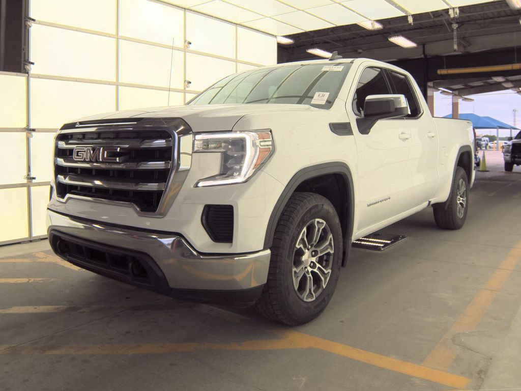 2022 GMC Sierra 1500 SLE photo
