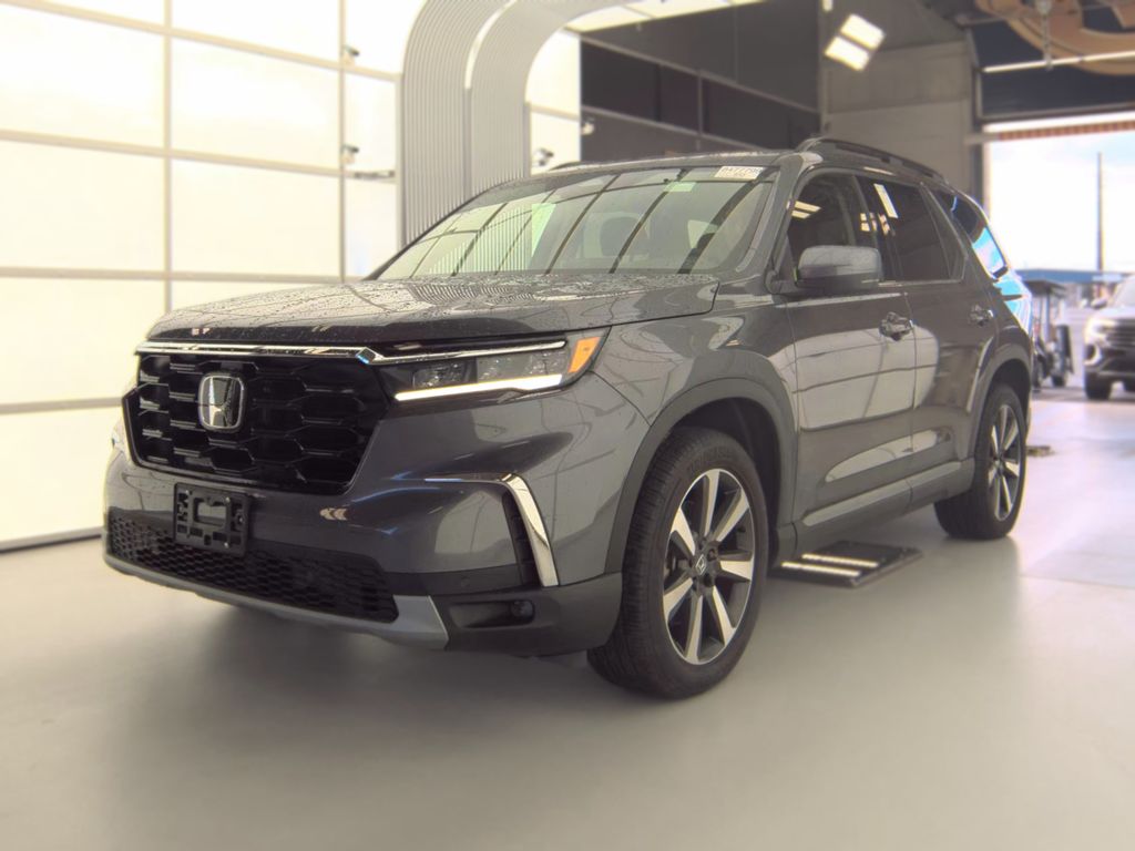 2025 Honda Pilot Touring photo