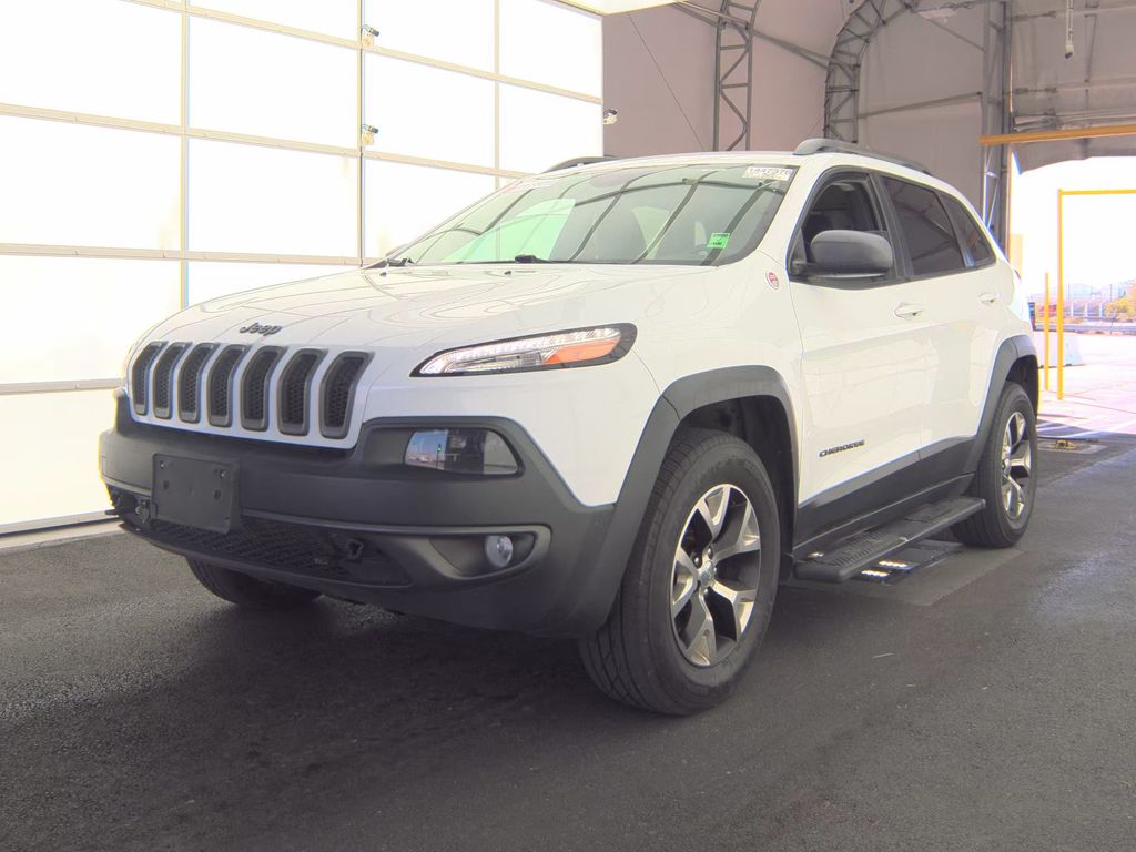 2016 Jeep Cherokee Trailhawk photo