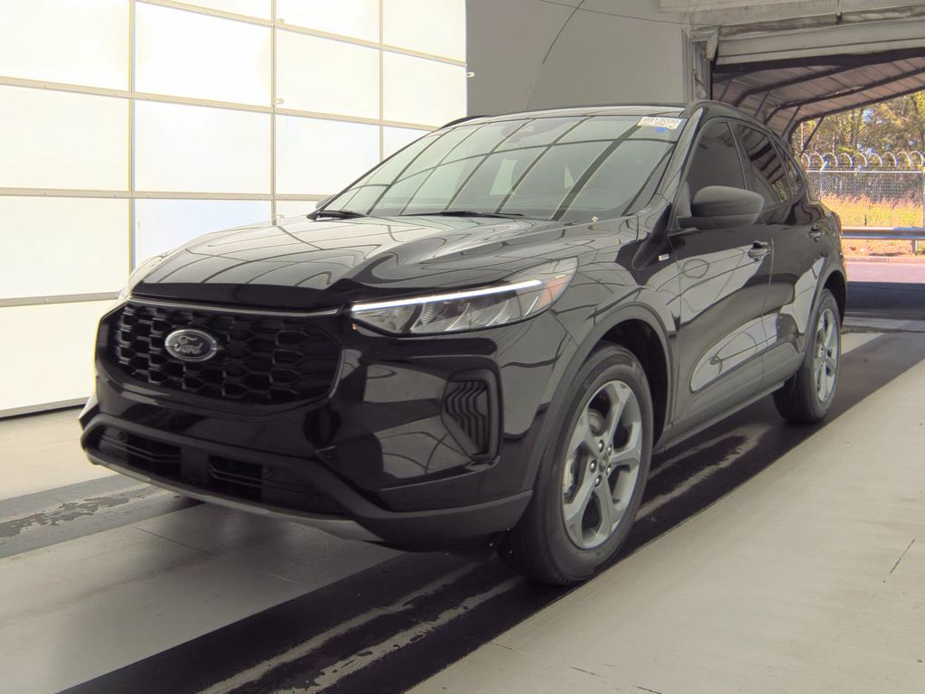 2025 Ford Escape ST-Line photo