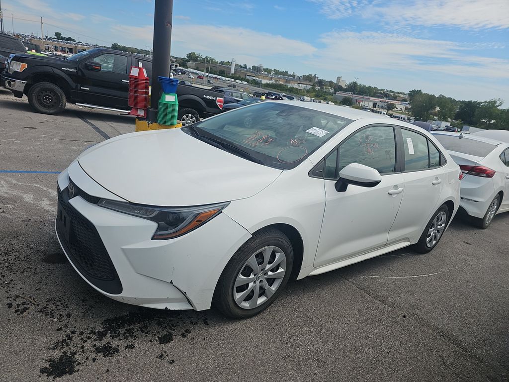 2021 Toyota Corolla LE photo