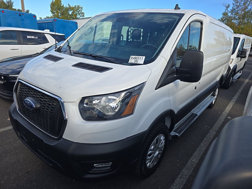 2025 Ford T250 Cargo photo