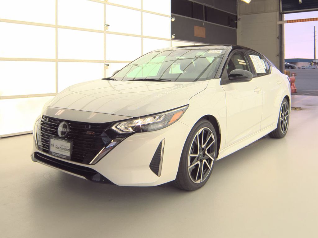 2025 Nissan Sentra SR photo
