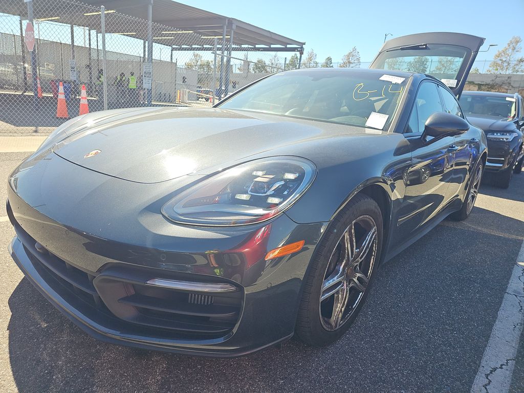 2021 Porsche Panamera 4 photo