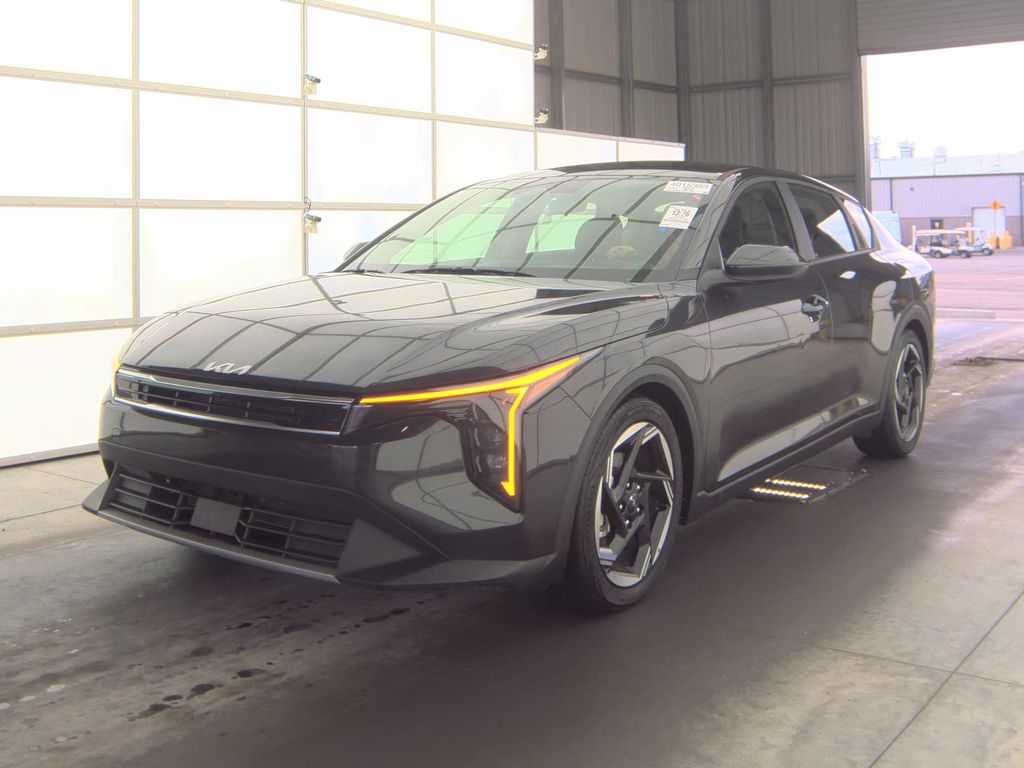 2025 Kia K4 EX photo