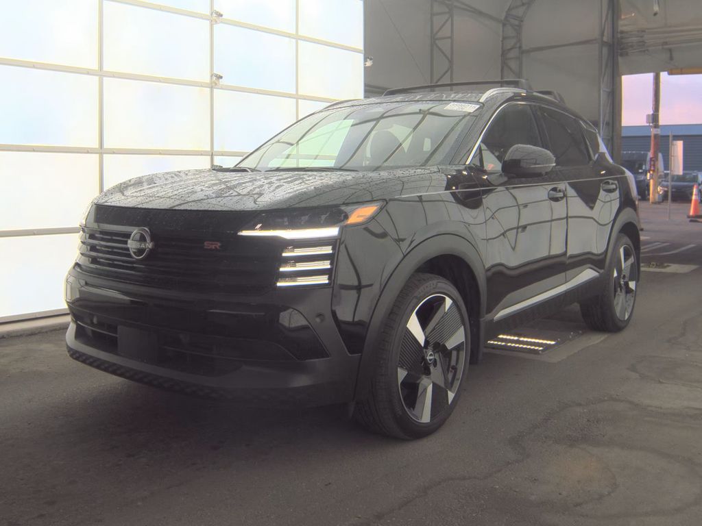 2025 Nissan Kicks SR photo