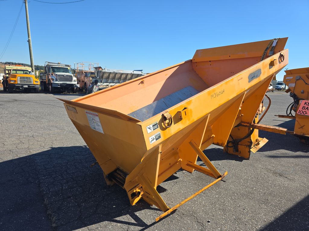 1997 Henderson FSH10VA97HYD Spreader photo