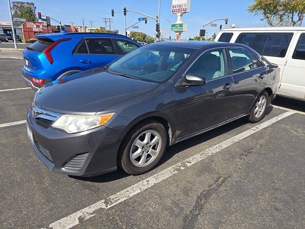 2012 Toyota Camry LE photo