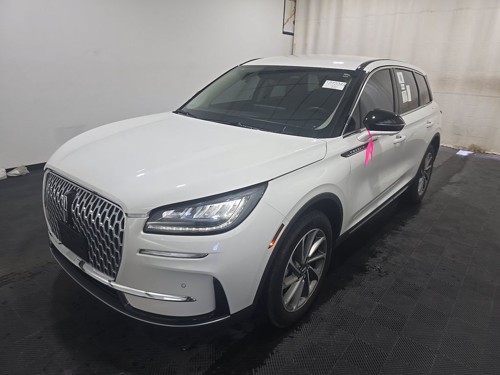 2025 Lincoln Corsair Premiere photo