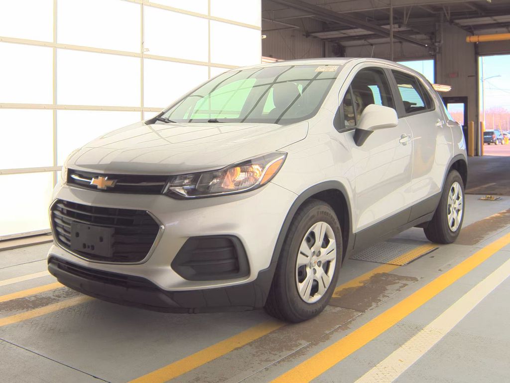 2018 Chevrolet Trax LS photo