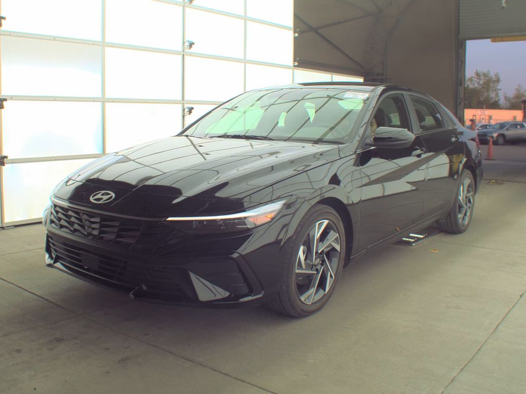 2025 Hyundai Elantra SEL Conven photo