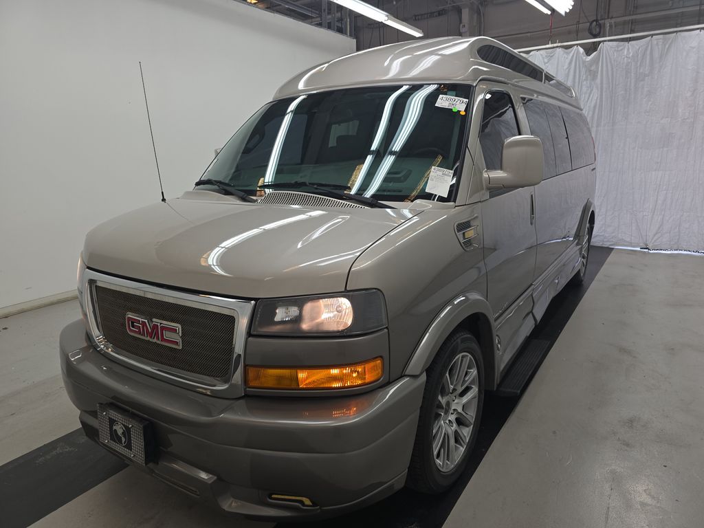 2020 GMC Savana 2500 photo