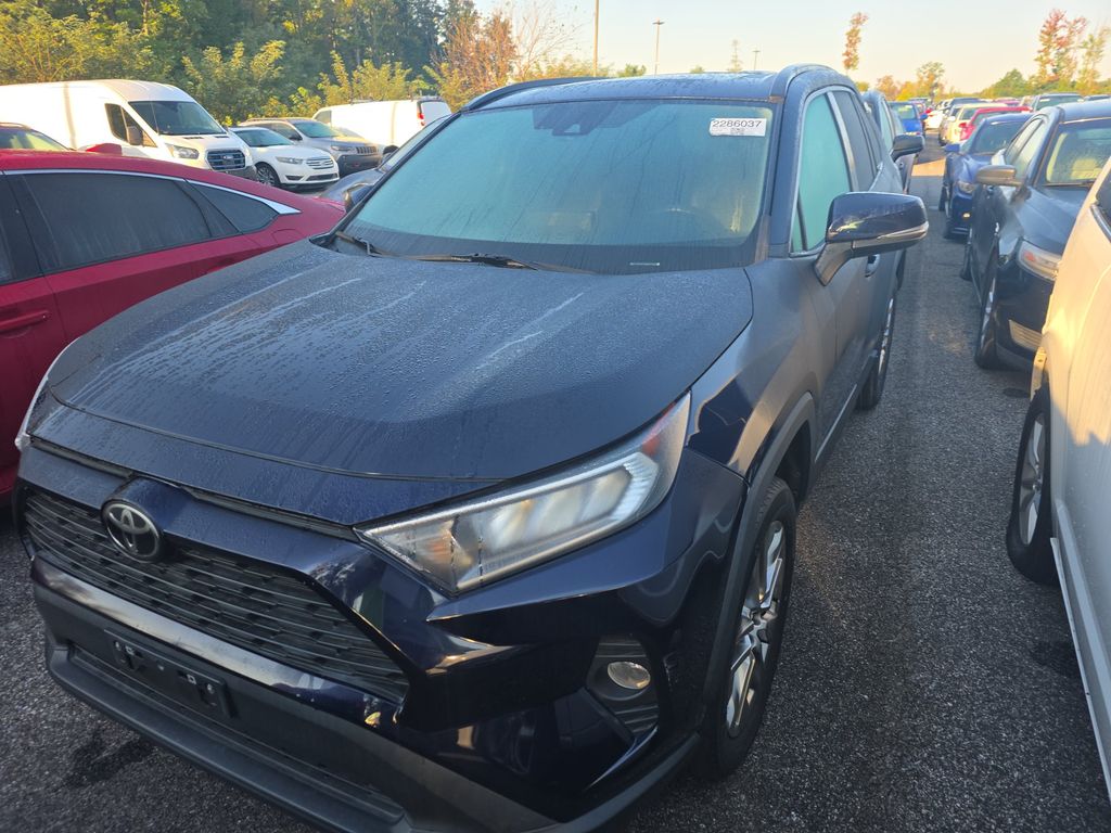 2021 Toyota RAV4 XLE Premiu photo
