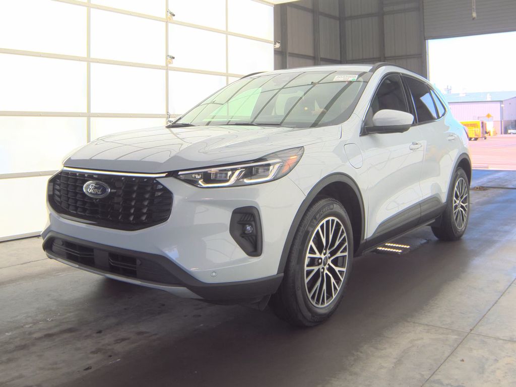 2025 Ford Escape Phev photo
