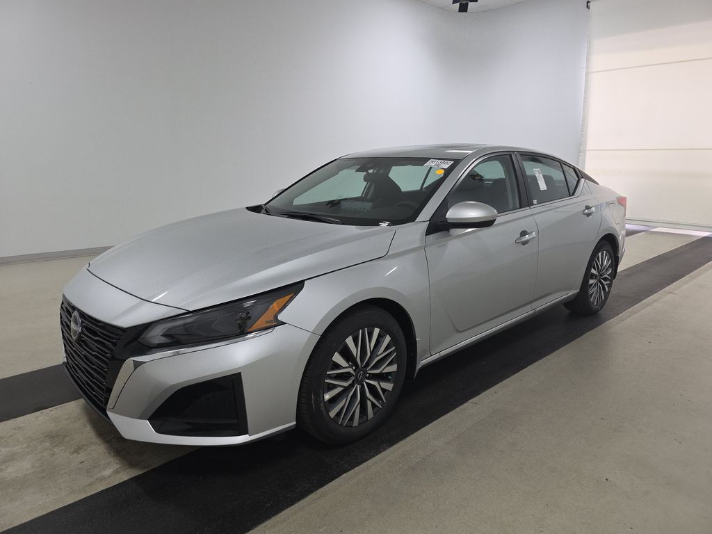 2025 Nissan Altima SV photo