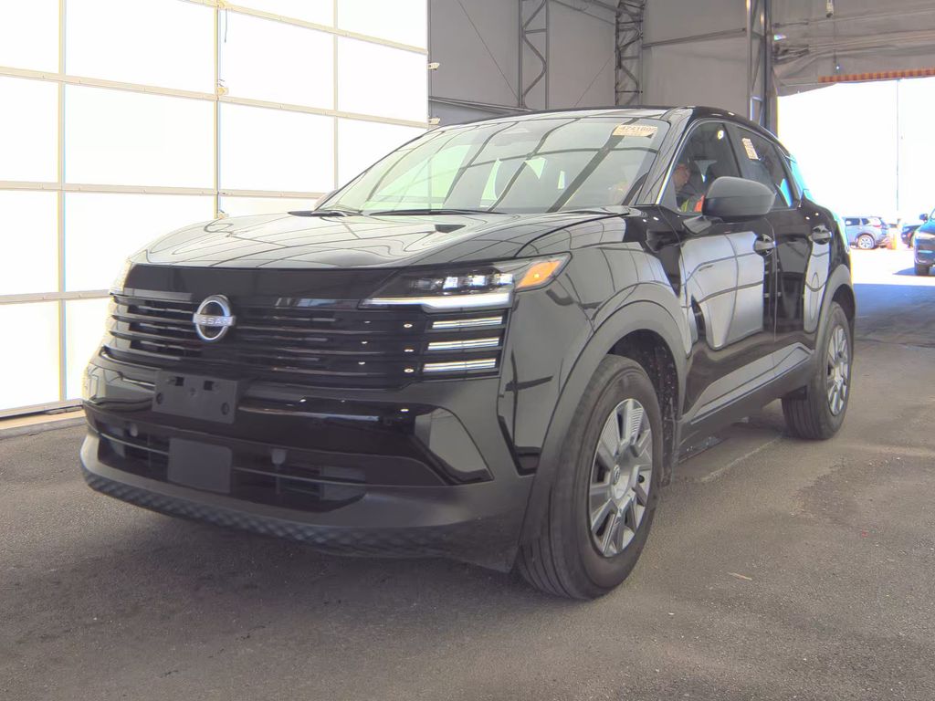 2025 Nissan Kicks S photo