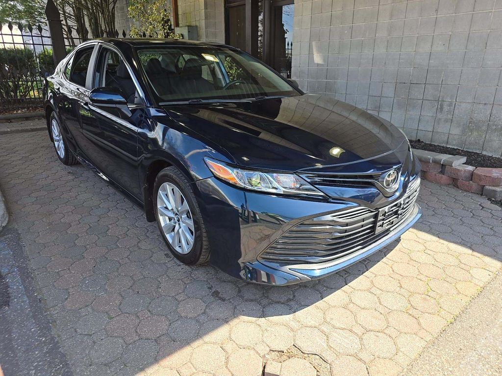2019 Toyota Camry LE photo