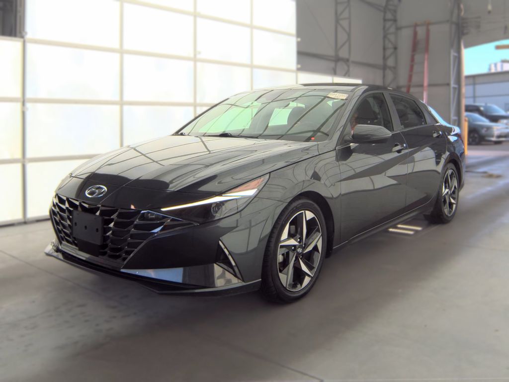 2021 Hyundai Elantra SEL photo