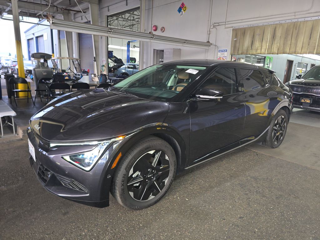 2025 Kia EV6 Wind photo
