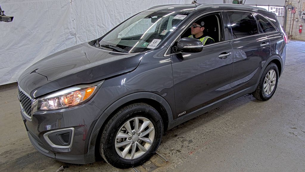 2017 Kia Sorento LX photo