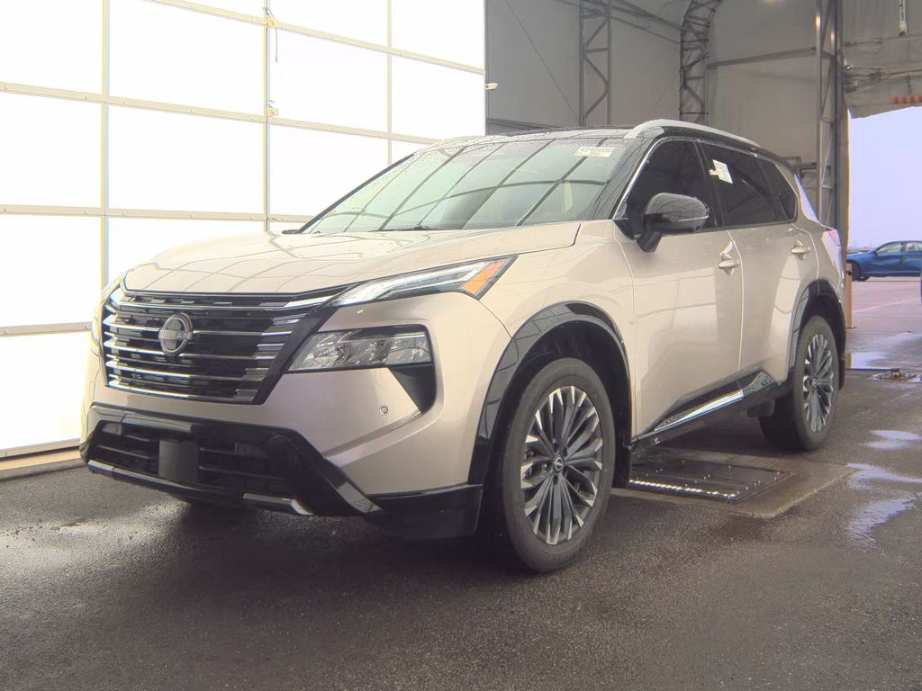 2025 Nissan Rogue Platinum photo