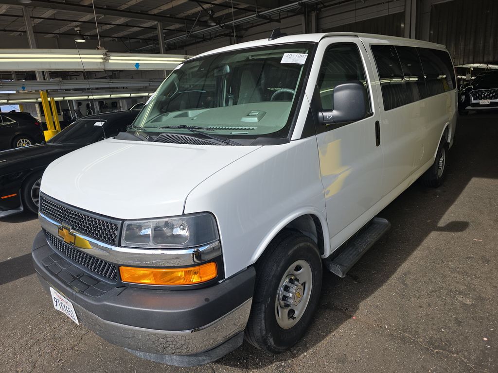 2025 Chevrolet 3500 LT photo