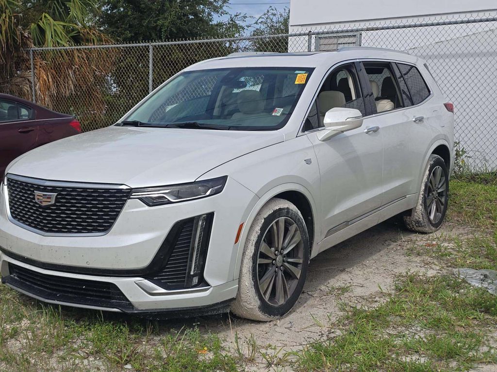 2021 Cadillac XT6 Prem LUX photo