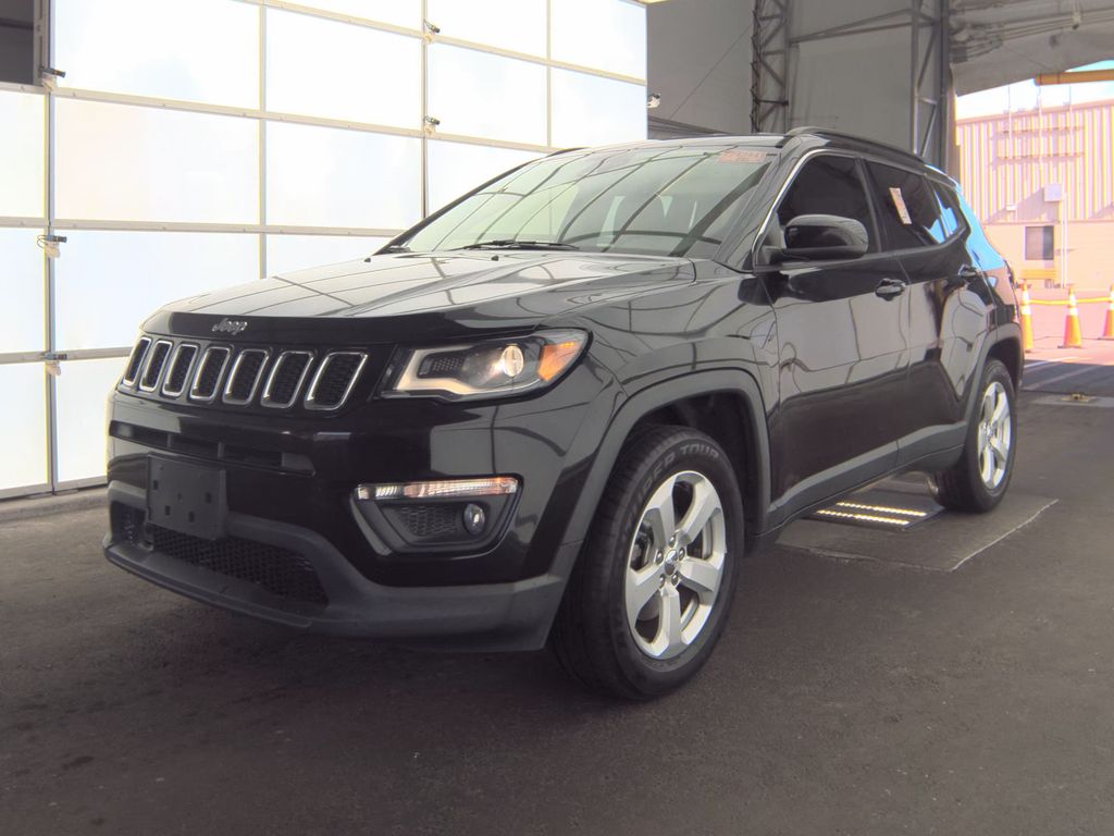 2018 Jeep Compass Latitude photo