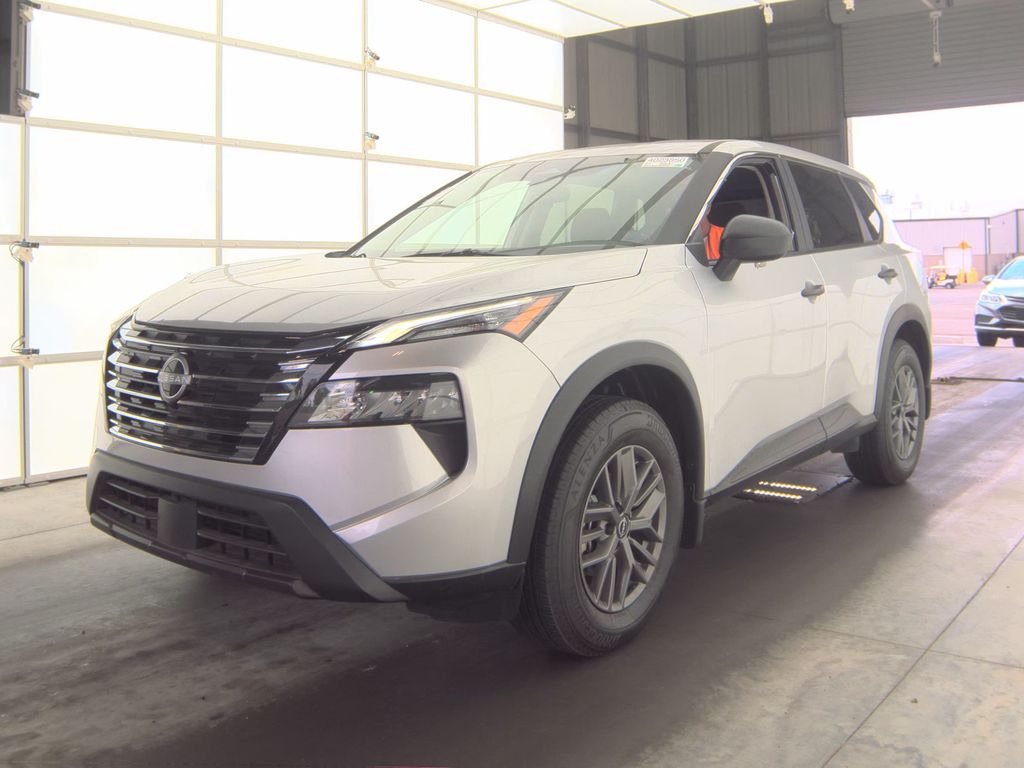 2025 Nissan Rogue S photo