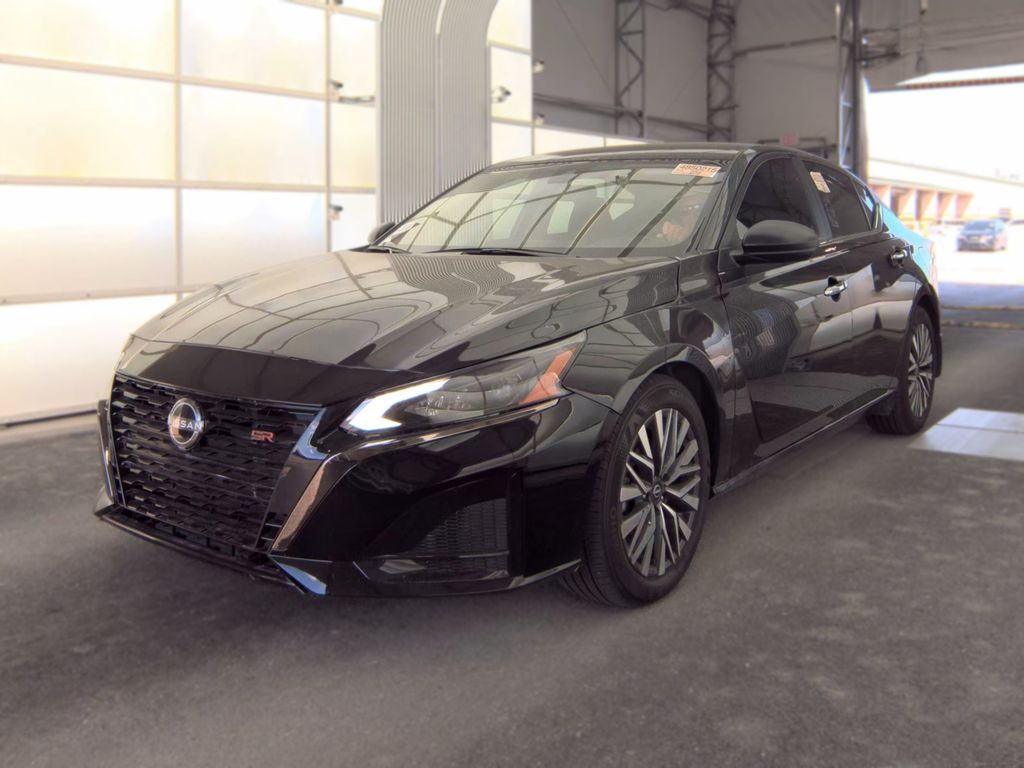 2025 Nissan Altima SV photo