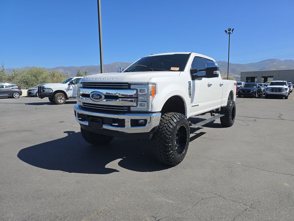 2018 Ford F-250 Lariat photo