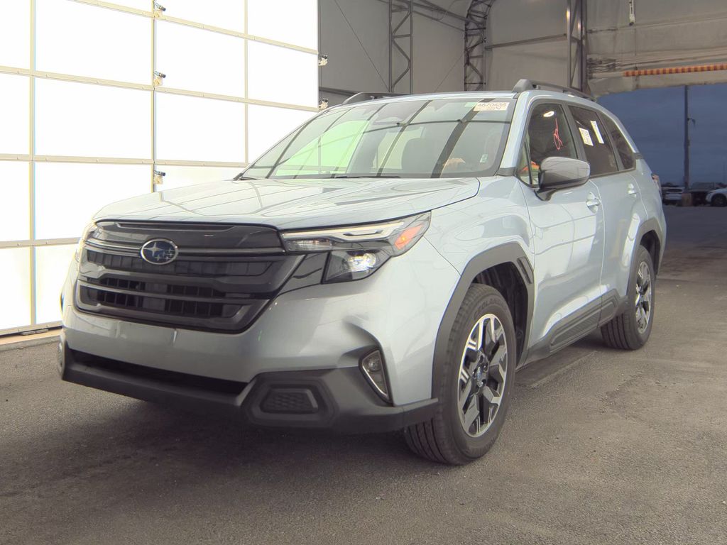 2025 Subaru Forester Premium photo