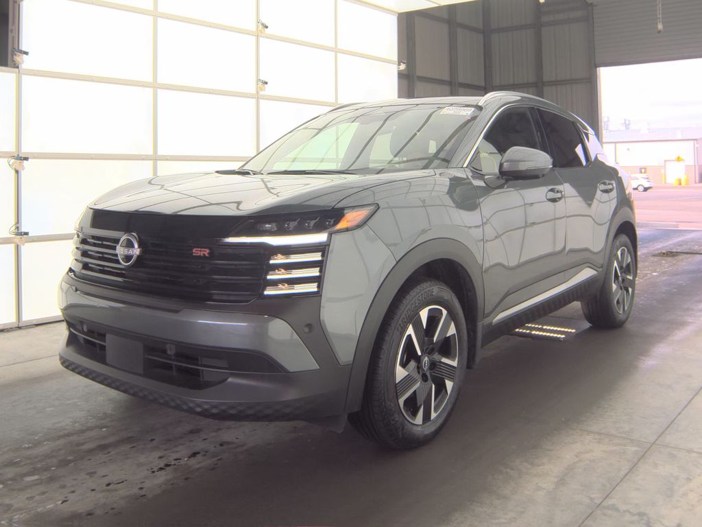 2025 Nissan Kicks SR photo