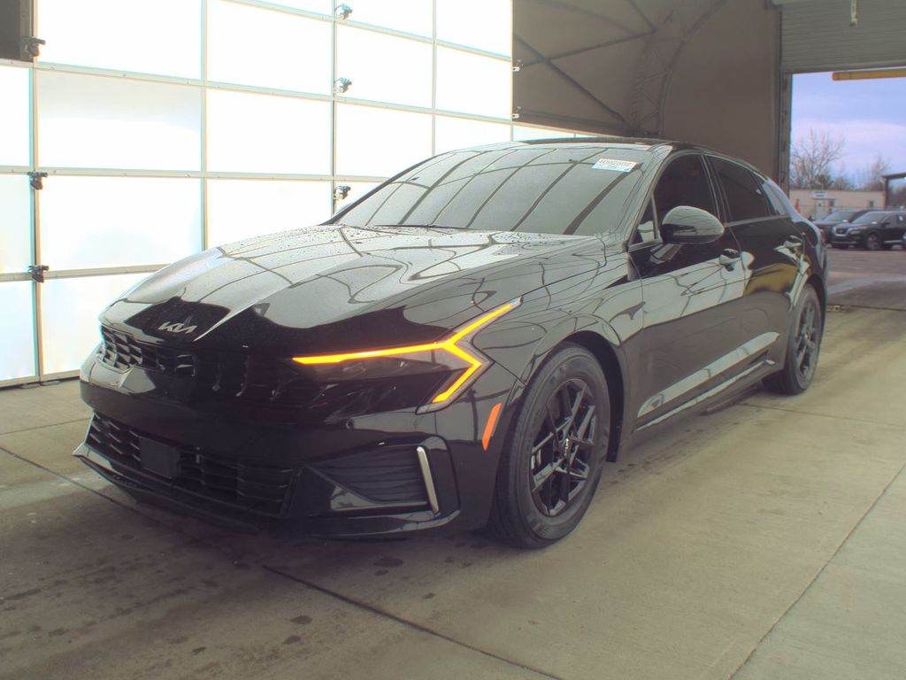 2026 Kia K5 photo
