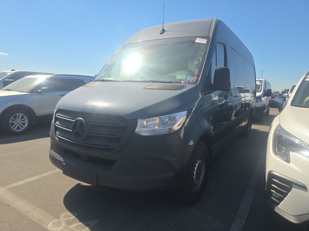 2021 Mercedes-Benz Sprinter 2500 Cargo photo