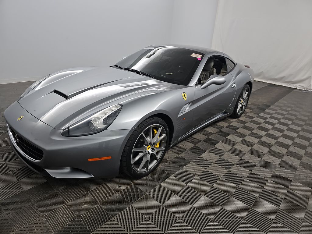 2012 Ferrari California photo