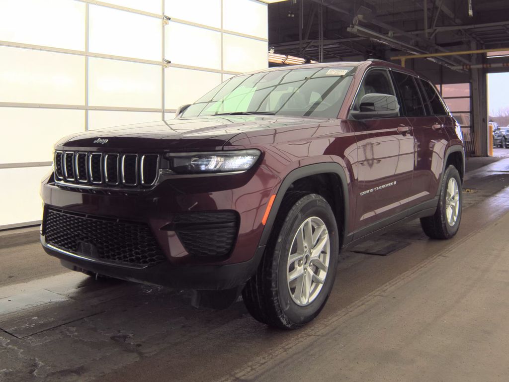 2025 Jeep Grand Cherokee Laredo X photo
