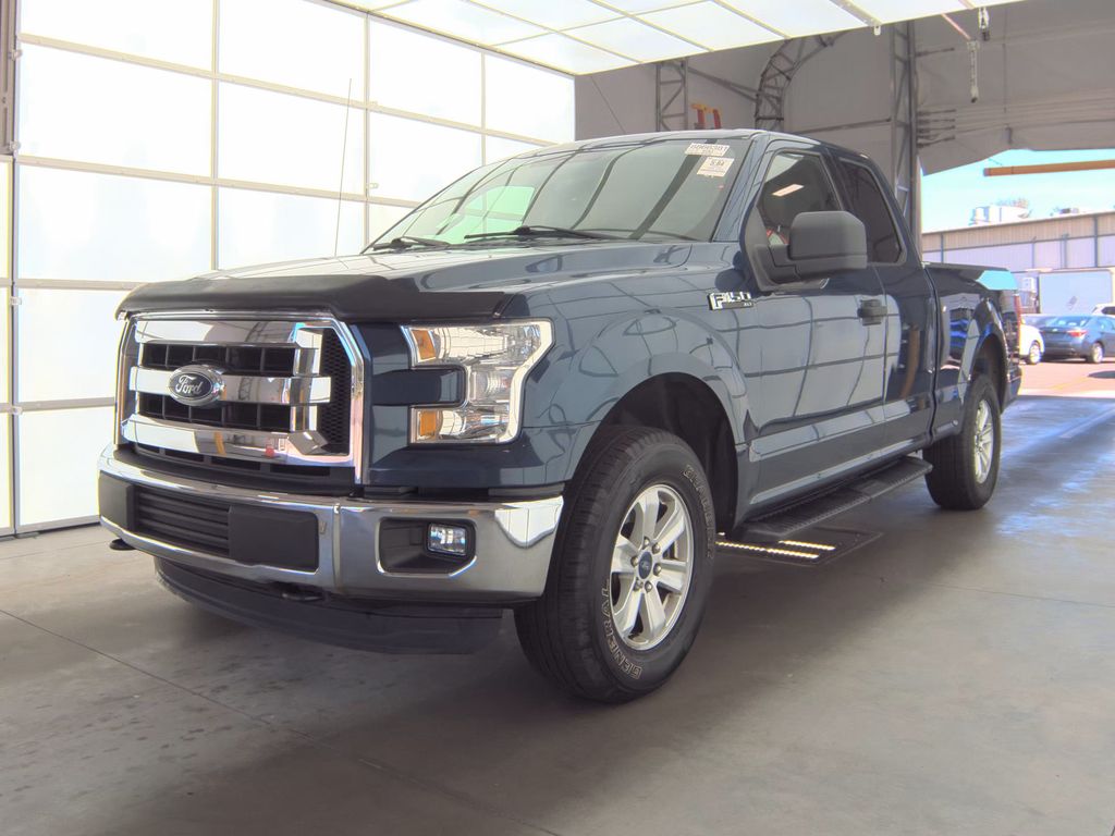 2015 Ford F-150 XLT photo